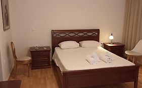 Amerikis Street 1 Bedroom Apartment